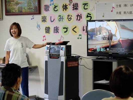 カラオケ機器